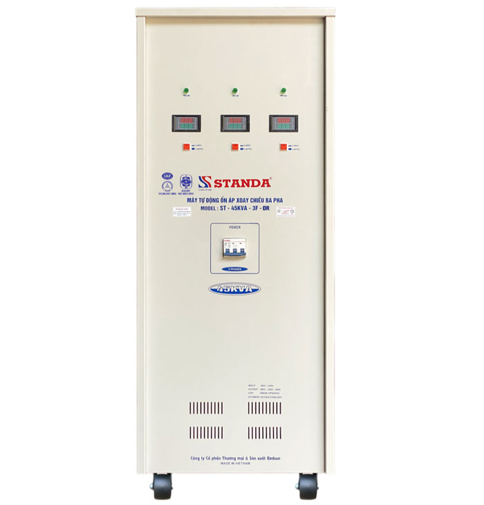 ổn áp Standa 45KVA dải điện áp 160V -430V mặt trước máy