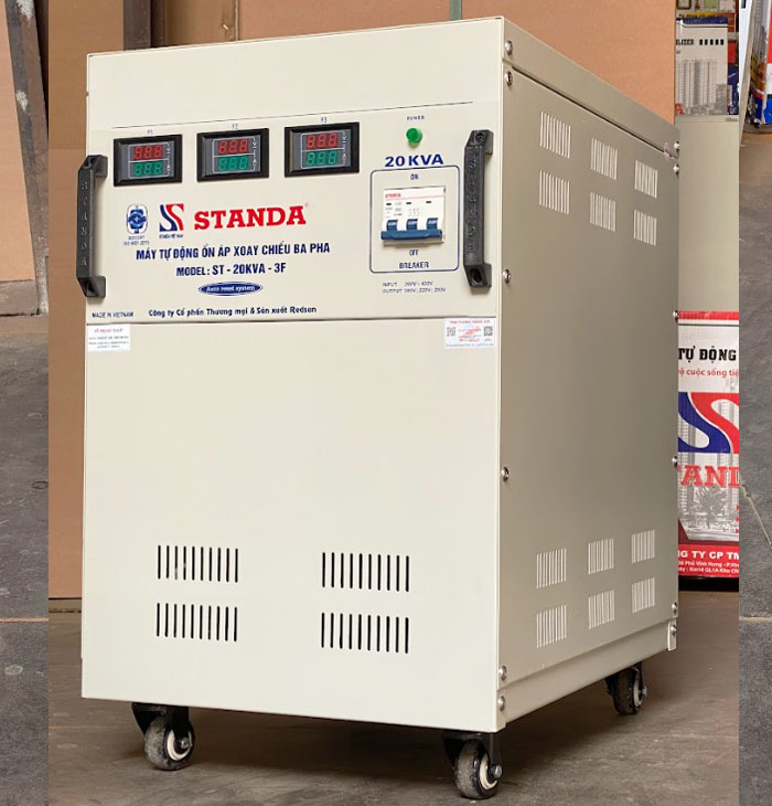 ảnh ổn áp Standa 20KVA 3 pha dien ap 260V -430V mặt nghiêng máy