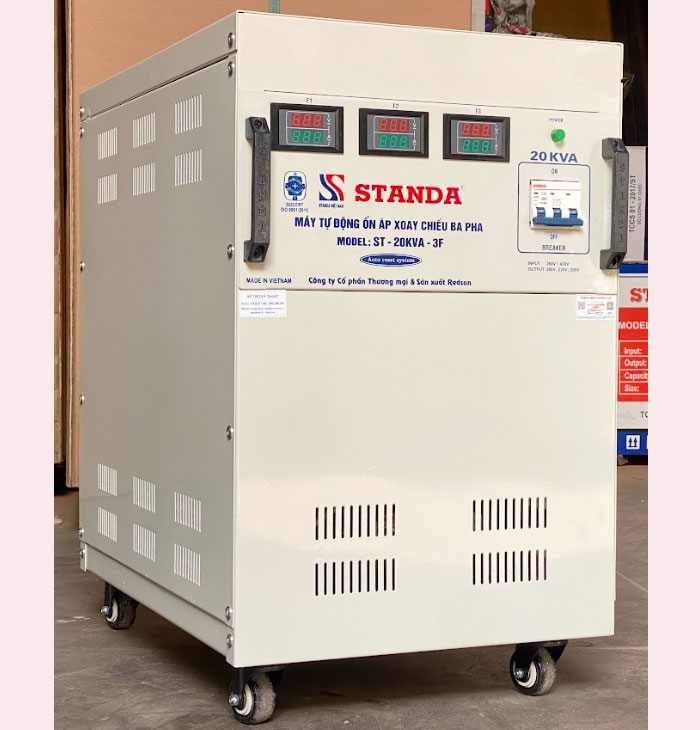 mẫu ảnh máy ổn áp Standa 20KVA 3 pha dien ap 260V -430V day dong mat nghieng trai mẫu ảnh máy ổn áp Standa 20KVA 3 pha dien ap 260V -430V day dong mat nghieng trai