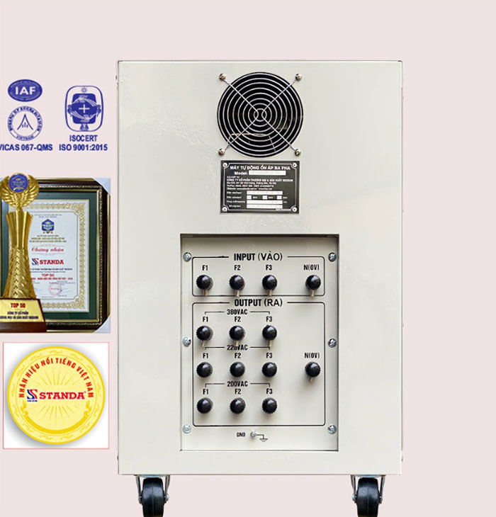máy ổn áp 3 pha 10KVA dải 260V -430V dây đồng mặt sau máy .3 máy ổn áp 3 pha 10KVA dải 260V -430V dây đồng mặt sau máy .3