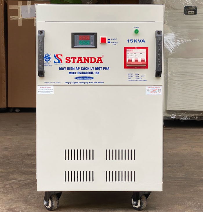 biến áp cách ly Standa 15KVA dây đồng 220V - 200V - 100V mặt trước máy