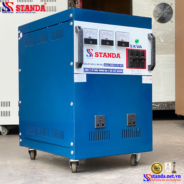 hình ảnh máy biến áp cách ly Standa 5KVA điện áp 380V-380V mặt nghiêng của máy 