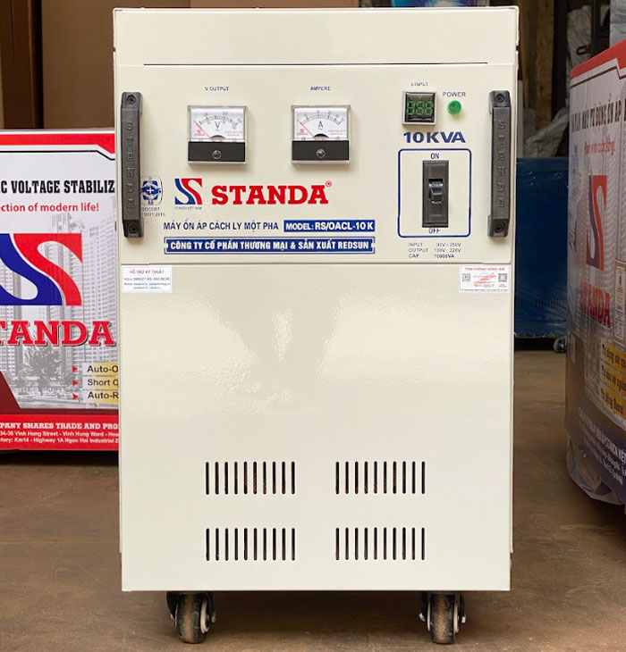 ổn áp cách ly Standa 10KVA dải 90V - 250V dây đồng mặt trước máy