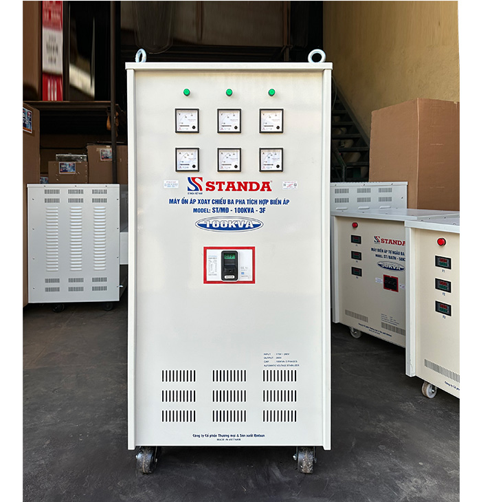 Máy ổn áp Standa 100KVA tích hợp biến áp mặt nghiêng của máy Ổn áp 100KVA tích hợp thương hiệu STANDA