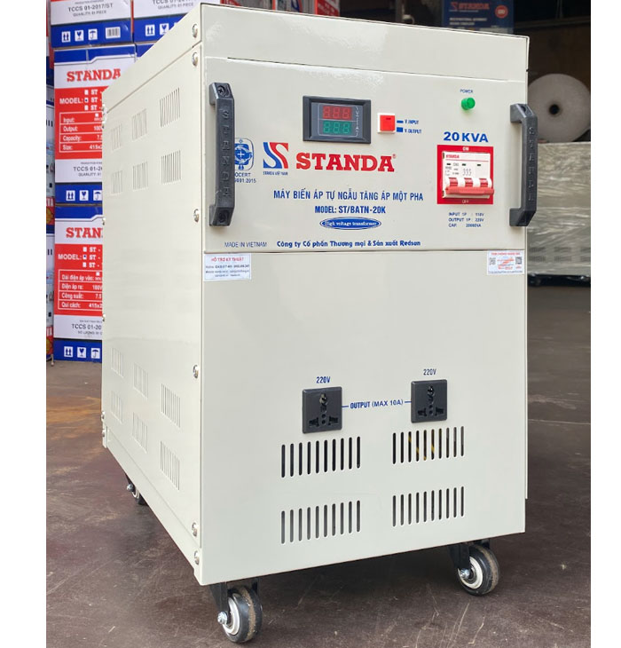 máy biến áp tự ngẫu Standa 20KVA thế hệ mới mặt nghiêng của máy 