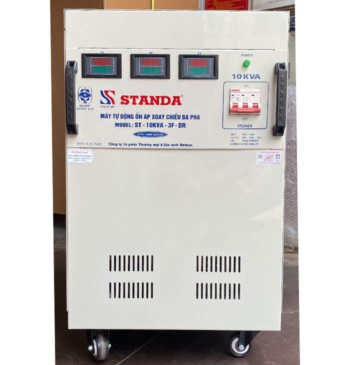 Ảnh máy tự động ổn áp xoay chiều 3 pha 10KVA dải 160V mặt trước máy