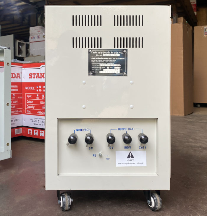 thiết bị chống giât 10KVA ổn áp cách ly Standa dây đồng siêu bền bỉ