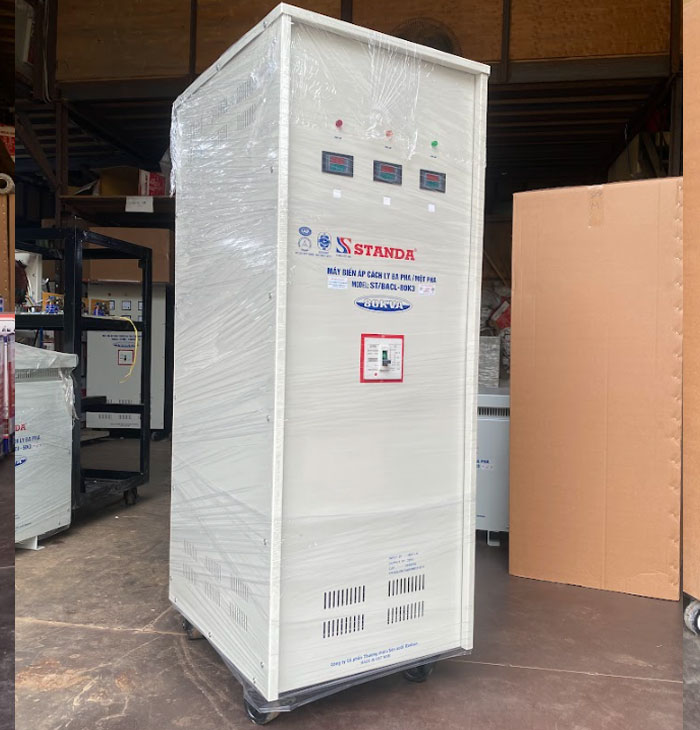 Biến áp STANDA 3 pha – 1 pha cho hệ thống năng lượng tái tạo Biến áp STANDA 3 pha – 1 pha cho hệ thống năng lượng tái tạo