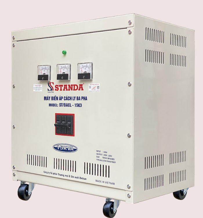 ảnh máy biên áp cách ly Standa 15KAV điện áp 380V-220V-200V mặt nghiêng của máy 