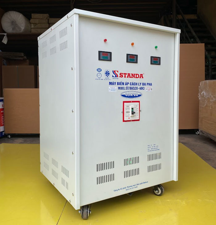 Máy biến áp cách ly Standa dây đồng mặt nghiêng của máy 380V-380V403V mặt nghiêng 