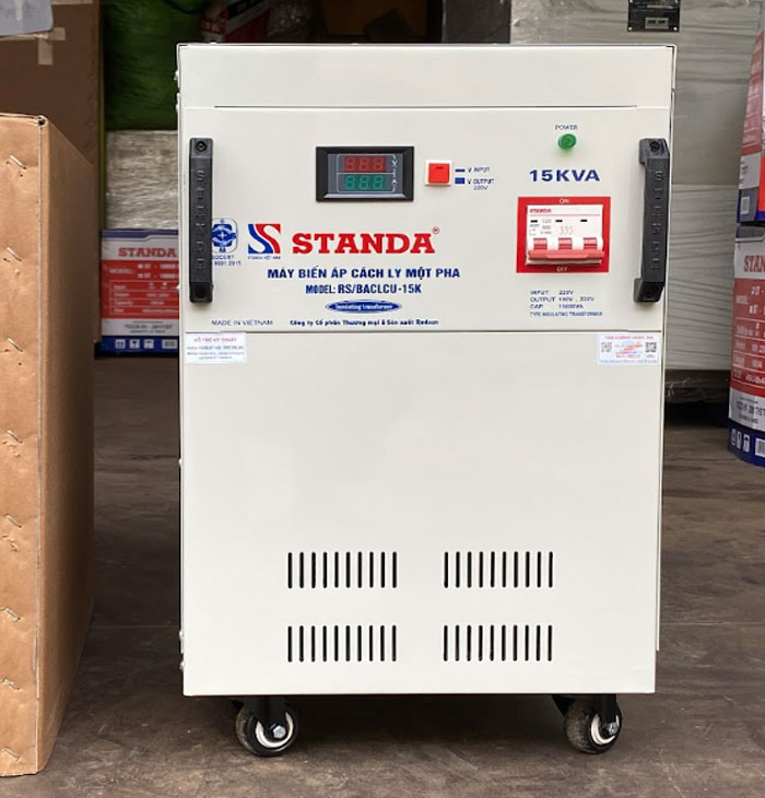 15KVA anh thiet bi chong giat chong nhieu day dong sieu ben bi chat luong cao - mat truoc