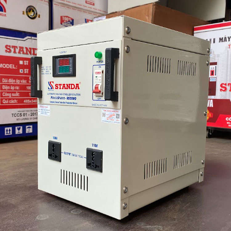 ổn áp cách ly Standa 2KVA dây đồng mặt nghiêng ổn áp cách ly Standa 2KVA dây đồng mặt nghiêng